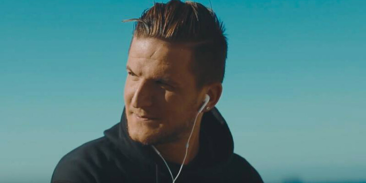 Théo Morti, le jeune seynois en finale du Vocal Tour