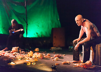 Le Téâtre du Rocher la Garde présente L'Humanité plage
