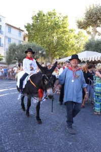 Saint Eloi balade à dos d'ânes