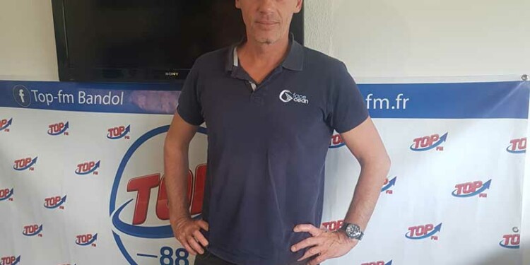 INFO 83 et TOP FM reçoivent Sébastien Destremau navigateur Toulonnais qui a terminé le Vendée Globe 2017 et s&rsquo;apprête à repartir autour du monde le 08 novembre 2020 à 13h02 précise !