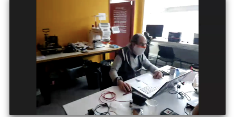 Visite du Fablab toulonnais, « I-Lab », de l&rsquo;Isen, fabrique gratuitement des centaines de masque de protection