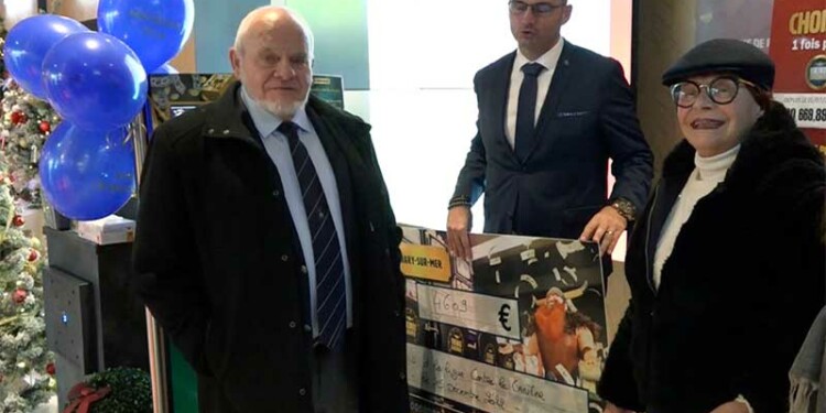 Les-points-du-Coeur_Casino_de_sanary