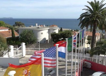 Cours Fénelon à Toulon : la responsable casse les clichés sur le coût, la réussite, l&rsquo;encadrement, dans l&rsquo;enseignement privé !