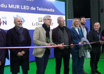 Mur Led à Toulon_info83