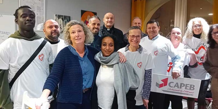 CAPEB Var : un chantier solidaire des Peintres du Cœur à Toulon