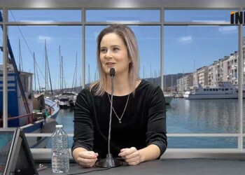 Isaline Cornil candidate Union Populaire LFI Municipales 2026 Toulon Info83