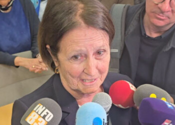 Josée Massi lors de son allocution après le premier tour des municipales à Toulon.