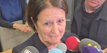Josée Massi lors de son allocution après le premier tour des municipales à Toulon.