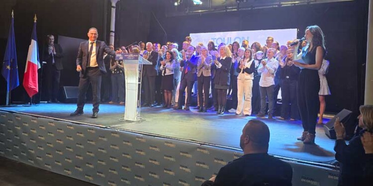Michel Bonnus Toulon en meeting au Zénith Oméga pour les municipales 2026