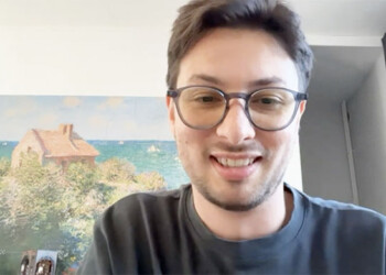 Un quatuor à cordes jouant lors des concerts Candlelight à Toulon.