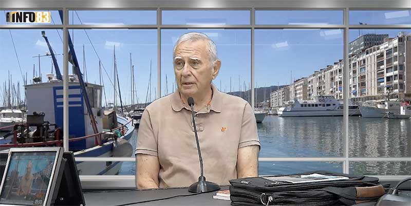 Jean-Charles Meyer auteur toulonnais présente ses ouvrages sur l'Arsenal de Toulon sur le plateau d'INFO83