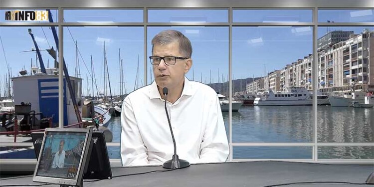 Benoît de Juvigny président du C3A Toulon présente les cours de français pour étrangers sur INFO83