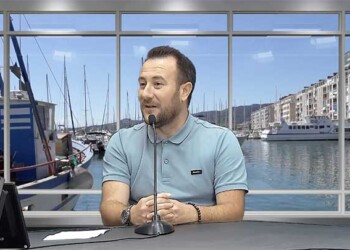 Mathieu Carrelli coordinateur pédagogique de l'École de la 2e Chance du Var sur le plateau d'INFO83